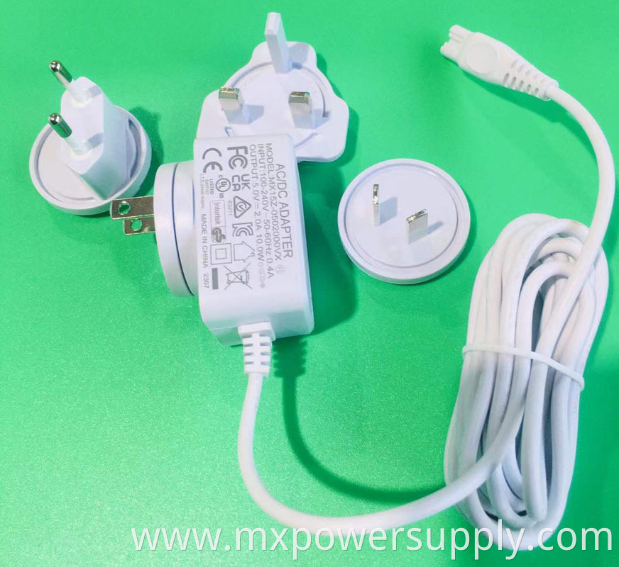 multi plugs power adapter